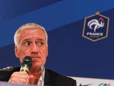 Équipe de France : Didier Deschamps reste sélectionneur des Bleus jusqu'en 2022 