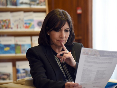 Covid : Anne Hidalgo réclame à l'État un soutien financier plus important pour Paris