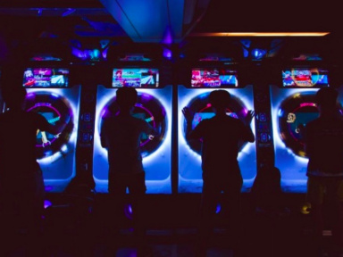 Nocturne sur les jeux vidéo à la Cité de l'Economie 