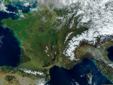 Déconfinement : Une attestation obligatoire pour les déplacements de plus de 100 km à vol d'oiseau