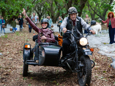 La comédie C'est quoi ce papy ?! avec Chantal Ladesou et Patrick Chesnais : la bande-annonce