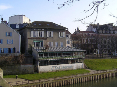 Menace fermeture restaurant l'Esturgeon à Poissy