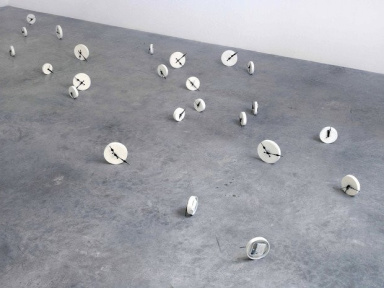 paris, exposition, linda sanchez, horloge