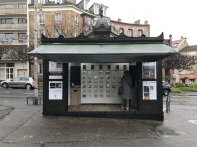 JCDecaux recycle le kiosque de presse vide de Meudon en point de vente de légumes