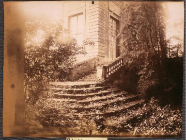 Eugène Atget (1857-1927), Sceaux. Parc. Pavillon de l’Aurore, escalier nord