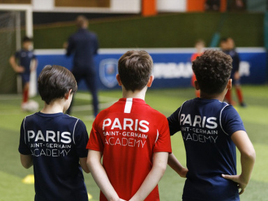 Vacances scolaires : des stages de foot pour les enfants avec la PSG Academy