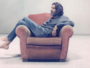 L'Amour dure 1h15 : Frédéric Beigbeder lit des textes sur l'amour au théâtre Edouard VII