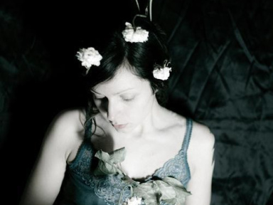 Emilie A, Représentation(s)