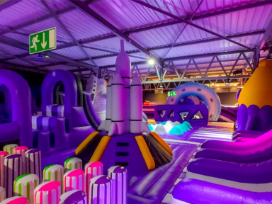 Planet Park, le parc de loisirs indoor pour s'amuser dans l'espace en famille, à Emerainville ((77)