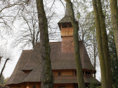Découvrez une église insolite en bois cachée en région parisienne ! 