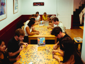 Puzz : le premier café-bar à puzzles de Paris, entre détente et défis chronométrés