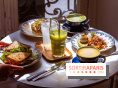 Le Pont Traversé, le coffee shop L'exposition en plein air de Yann Arthus Bertrand a été saccagée par les supporters ce mercredi soir, l'artiste a lancé un appel à l'aide 👉https://sortiraparis.com/r/ajypUfeN gluten se réinvente - table