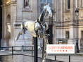 JO Paris 2024: Zeus, le cheval métallique de la cérémonie d'ouverture exposé à l'Hôtel de Ville