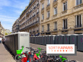 Visite du Pape à Pape : des WC publics installés dans les petites rues autour des Champs-Élysées