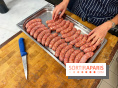 Atelier saucisses chez Viande & Chef avec Wecandoo
