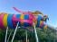 Le Jardin du Dragon, l'aire de jeux colorée au parc de la Villette