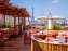 La terrasse en rooftop du Kinugawa à l'hôtel Sax Paris 7e
