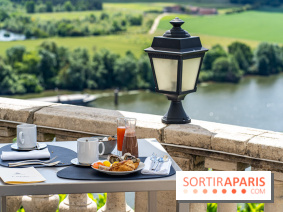 Le Brunch à volonté du belvédère au Domaine de la Corniche dans les Yvelines - photos -  table en terrasse avec vue