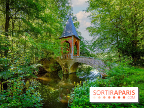 La réserve Naturelle des Etangs de Bonnelles, son pont kiosque, temple de l'amour et ses trésors