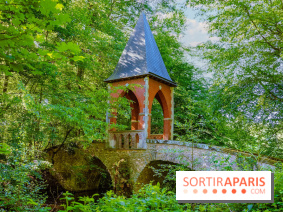 La réserve Naturelle des Etangs de Bonnelles, son pont kiosque, temple de l'amour et ses trésors