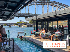 Bar OFF Paris Seine : le bar flottant insolite au bord d'une piscine, avec vue sur la Seine 