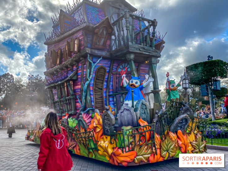Halloween 2023 Disneyland Paris - parade