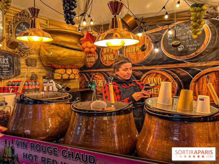 Marché de Noël 2023 au pied de la tour Eiffel - Quai Jacques Chirac