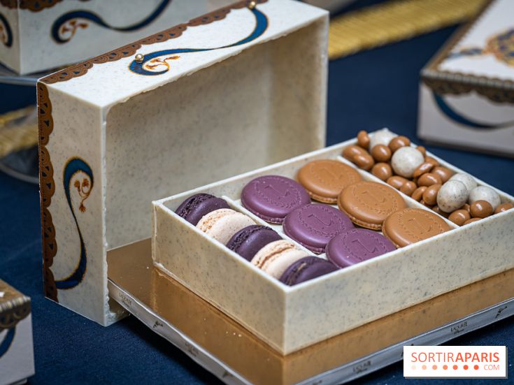 La bûche coffrets de Noël en trompe l'œil de Ladurée 2024 par Julien Alvarez et les créations de fête -  macarons