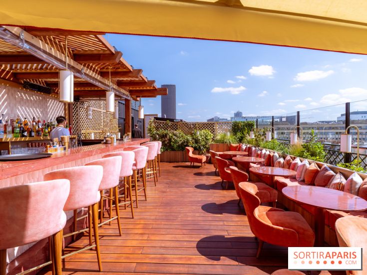 La terrasse en rooftop du Kinugawa à l'hôtel Sax Paris 7e