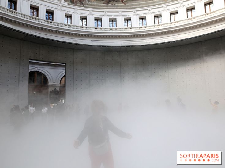 Fujiko Nakaya : nos photos de sa sculpture de brouillard à voir à la Bourse de Commerce