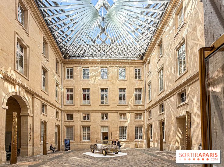 Astre Mobile, la voiture œuvre-d'art à l'Hôtel de la Marine pour la Paris Design Week 2026