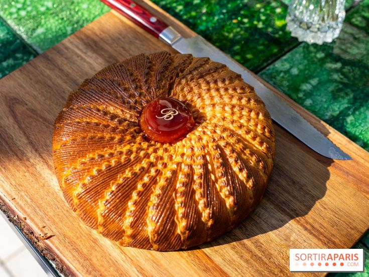 La sublime Galette des Rois 2026 du Bristol Paris par Maxence Barbot