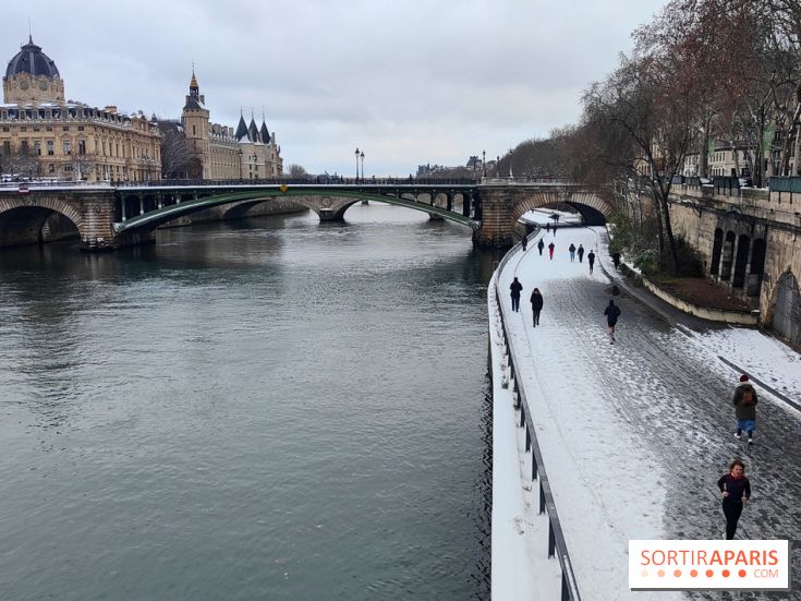 La Neige à Paris - quais de Seine