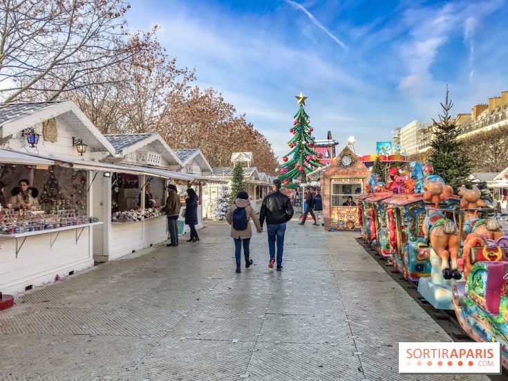 Le Marché de Noël des Tuileries à Paris - , allée