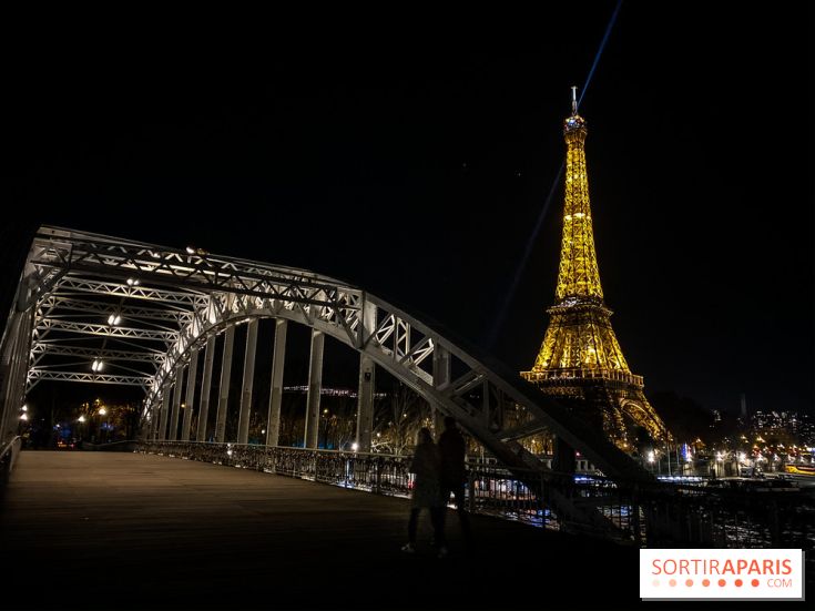 Visuel Paris Tour Eiffel pont nuit
