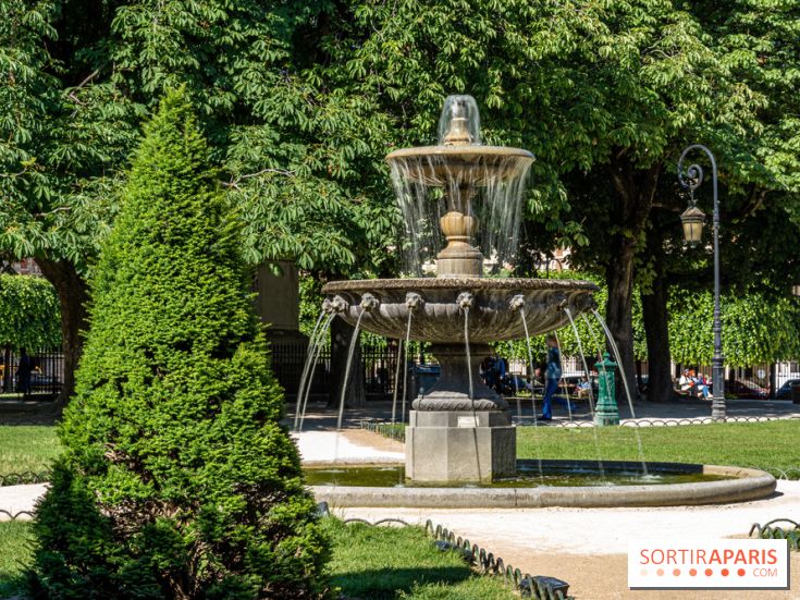 Visuel Paris parc Place des Vosges fontaine