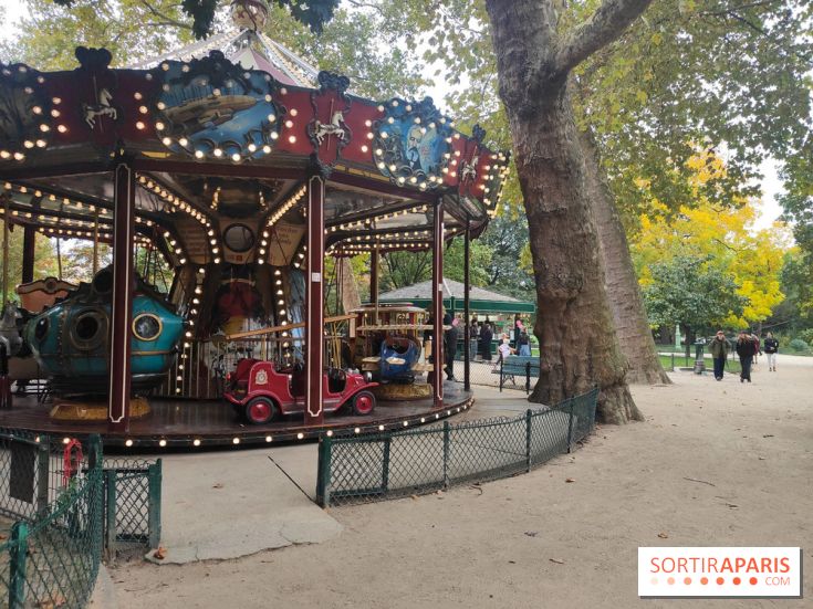 Visuels Parc Monceau à Paris 8e arrondissement - carrousel enfant