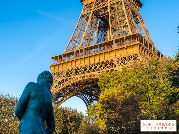 Visuels Paris - Tour Eiffel - femme