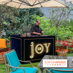 La terrasse cachée du Joy à l'Hôtel Fouquet's 2023 : le jardin de coquelicots