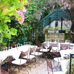 Le Moulin de la Galette, restaurant bucolique à la terrasse cachée