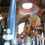 Golden Valkyrie, Joana Vasconcelos | photo © Sortiraparis.com