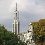Cette église à l'architecture étonnante est surnommée la Sainte-Chapelle des bords de Marne