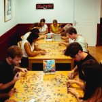 Puzz : le premier café-bar à puzzles de Paris, entre détente et défis chronométrés