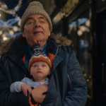Seul face au bébé, la nouvelle comédie de Rowan Atkinson arrive sur Netflix