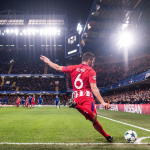 Coronavirus : l'UEFA veut terminer les championnats à huis clos 