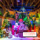 Les vitrines et sapin de Noël des Galeries Lafayette 2022