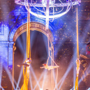 Spectacle du Nouvel An sur l'Arc de Triomphe des Champs-Elysées 2024 - 3R2A3575 Avec accentuation Bruit 2