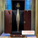 Malles Médailles et Torches des Jeux Olympiques de Paris 2024 griffées Louis Vuitton