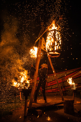 Le festival magique de la Sainte-Barbe à Lens : entre tradition, art du feu et patrimoine minier !