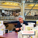Pour Toujours, exposition de Maurizio Catelan aux Galeries Lafayette